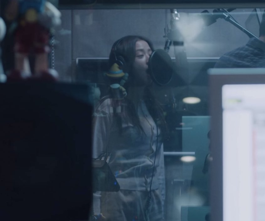 hourlyjns's tweet photo. can they get back in the studio please
#JENSOO #제니 #지수 @BLACKPINK https://t.co/nHQl2PI93U