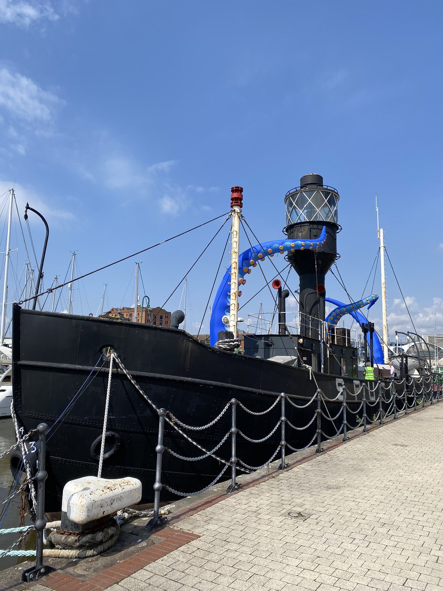 Wow….just wow! What an AMAZING response to the <a href="/HullMaritime/">Hull Maritime</a> #HullKraken spectacle. Social media has gone bonkers, great coverage on TV and radio - and best of all spending time watching people’s reactions and feeling the buzz and excitement around the HYMC project 😁👏🏻