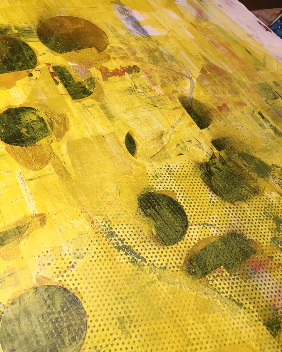 poly_studio's tweet image. As grampa always said: “When in doubt, just cover it in yellow pearlescent ink.”