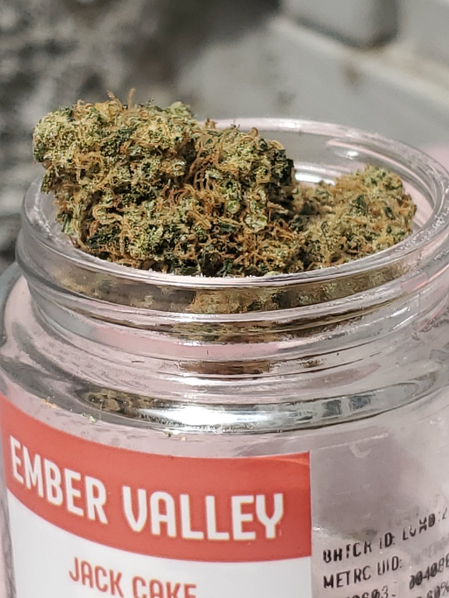 ZenWeHo's tweet photo. Delicious Flower @EmberValleyCA @ZenWeHo #cannabislove #embervalley #natural #flower #thcflower #cbdlove #lifestyle #naturalhealing #healing #holistichealing https://t.co/ta1MvE3ITj