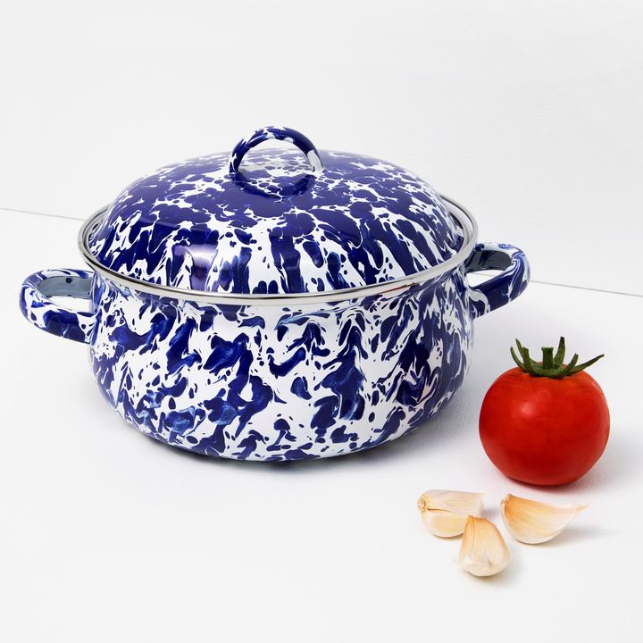 GoldenRabbitUSA's tweet photo. Ready to fall in love with the FabFitFun Fall Box? 💛 It’s filled to the brim with the season’s must-haves like our Cobalt Swirl Dutch Oven. Get yours at https://t.co/dBmgcVa29T and use code GOLDENRABBIT10 for $10 off. https://t.co/IrvYyyHhr3