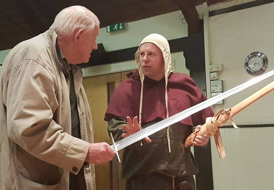 DiscoverhistPH's tweet photo. Today marks the #756th #anniversary of the #BattleofEvesham.This is another #local #battle that we #specialise in. We offer #awardwinning #schoolworkshops #talks and #livinghistory on this topic @BoEvesham #worcestershirehour @almonryevesham @EveshamHour #localhistory #battle https://t.co/2c7OgAHXV3
