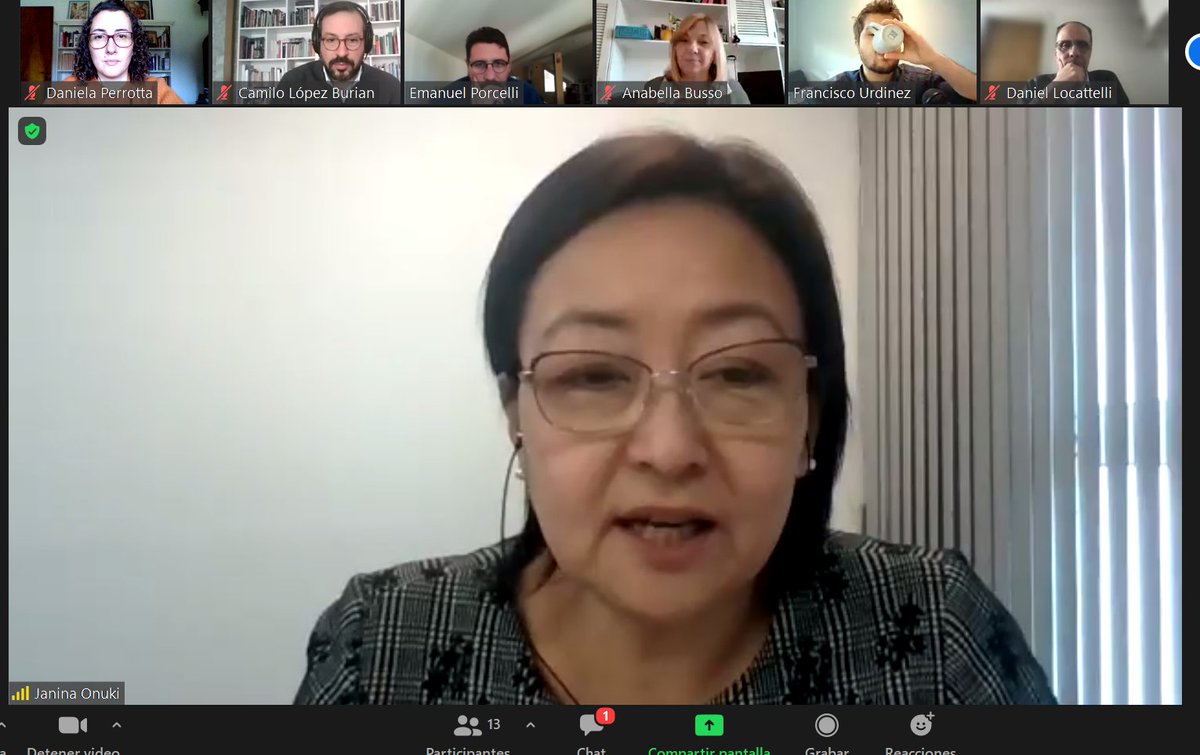 daniperrotta's tweet photo. Estamos en la segunda mesa redonda del GRI ALACIP "LA AGENDA DE POLÍTICA EXTERIOR SUDAMERICANA Y LAS PERSPECTIVAS DE COOPERACIÓN REGIONAL" en @AUCiP Coordina Janina Onuki (coord. GRI) y comenta Alejandro Simonoff https://t.co/OKf3Db5IXu
