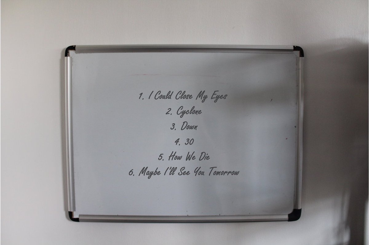 themossfarm's tweet photo. Hi friends!

My new 6-track EP ‘I Could Close My Eyes’ releases on August 27th on Bandcamp and all major streaming platforms. 

Love you! ❤️ https://t.co/T9ddYZGFXn