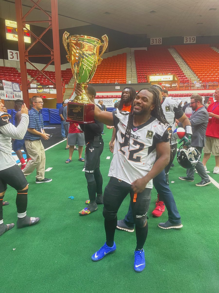 D1_Chicago's tweet photo. If you’ve never won a championship, I highly recommend it. No Greater Feeling 💯💯

Highlights dropping soon

#CIFchamps
#RookieSeason
#OmahaBeef https://t.co/DC2FPXfeN4