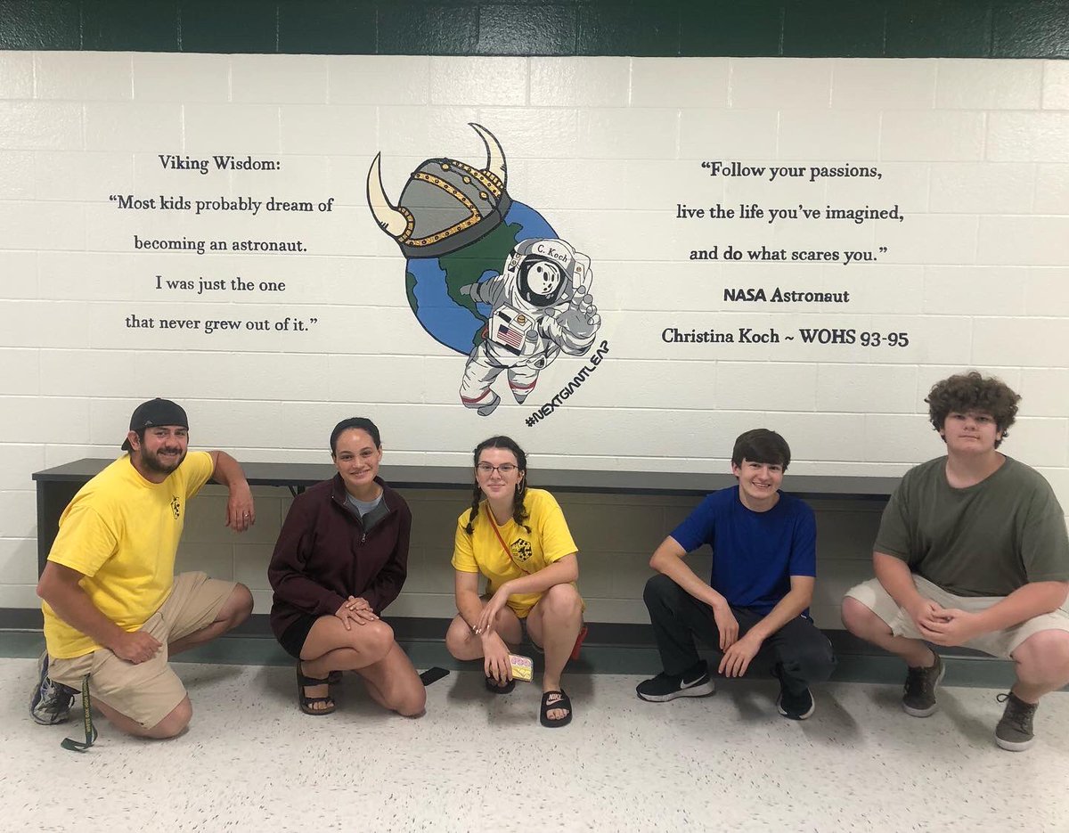 LeafYourLegacy's tweet photo. We had a fantastic time at the Green Team camps these past 2 weeks. We even saw Alumni come back and help beautify our campus. Thanks to all who attended and helped! https://t.co/lJzX9LP6TD