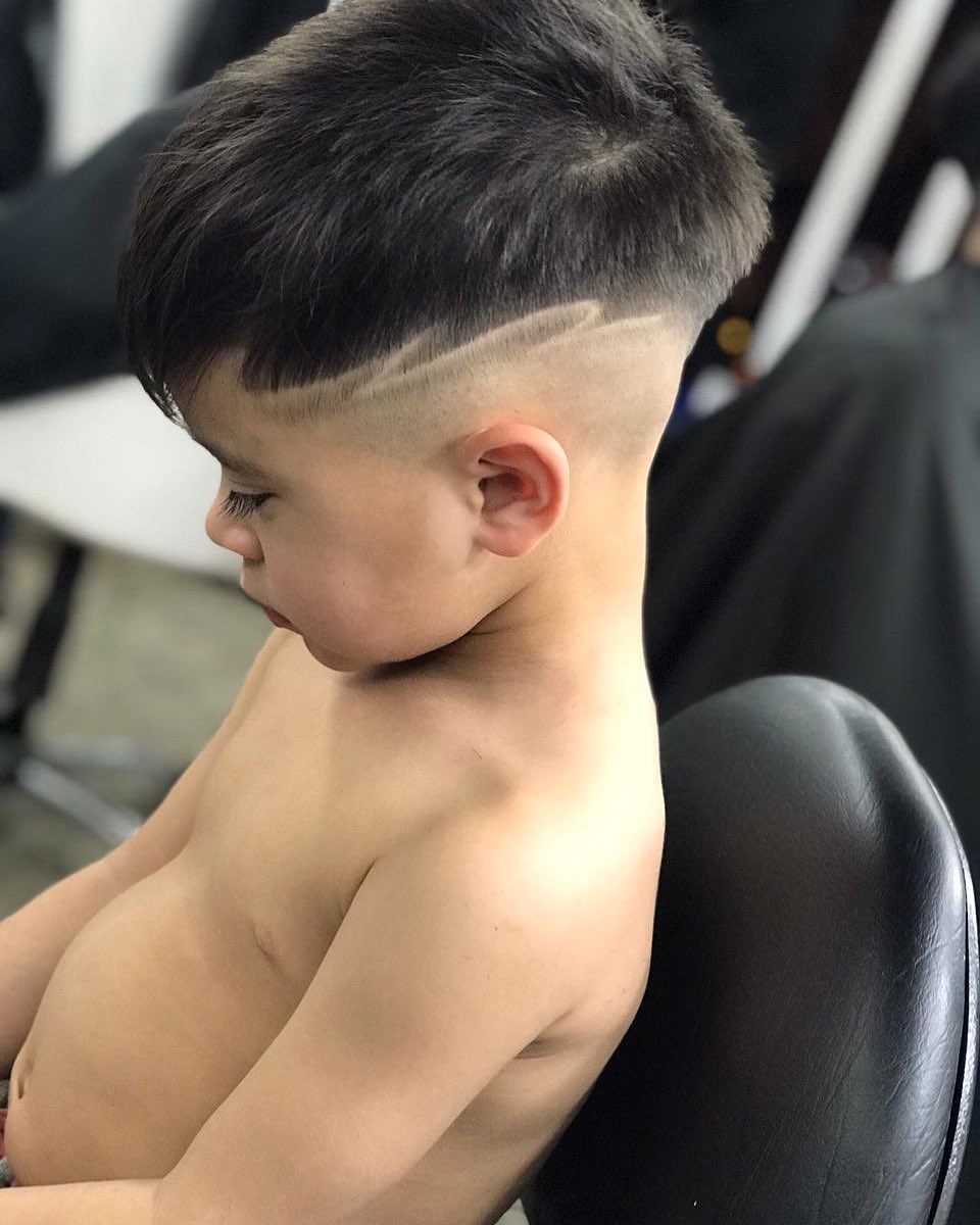 Siempre decía q cuando tenga un hijo lo iba llevar para todos lados con mis amigos, vestirlo fachero, cortarle el pelo y hoy todo eso esta pasando y la verdad q lo disfruto 😍

No me pudieron mandar un hijo tan hermoso diossss graciass ❤️❤️❤️❤️❤️❤️