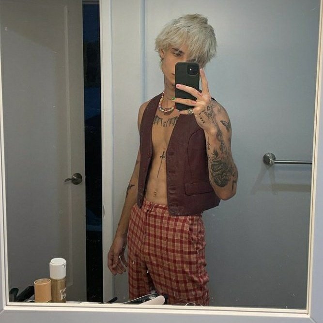 jxdnwifee's tweet image. el día d hoy les voy a presentar al pana rabi🥵☝️,,oLa pana rabi q frEzCo t vez&lt;33