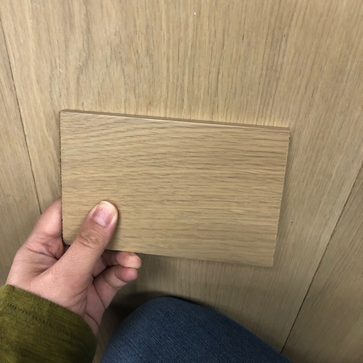 MStudioLA's tweet image. Bingo! When you find the perfect match to your color sample. Floors and cabinets will blend seamlessly 🙌🏼

#palette #specifications #sourcing #flooring #cabinets #whiteoak #materials #nowwhatstheleadtime @nickelscabinets