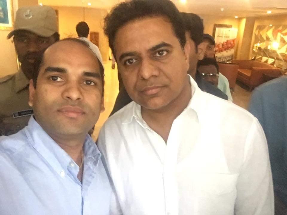 Venkat_TRS's tweet photo. Wish you a very Happy Birthday TRS Party working President &amp; Honorable IT Minister @KTRTRS  Anna 🙏💐💐

#HappyBirthdayKTR💐💐🌱🌱
#GiftASmile #GreenIndiaChallenge￼￼ ￼ https://t.co/LnP5xPf5ZB