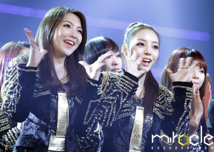 Happy 13th Debut Anniversary to these two cuties 🥺💖 Congratulations to our Hara and Jiyoung, we are so proud of you 🥳🤩👏🏼