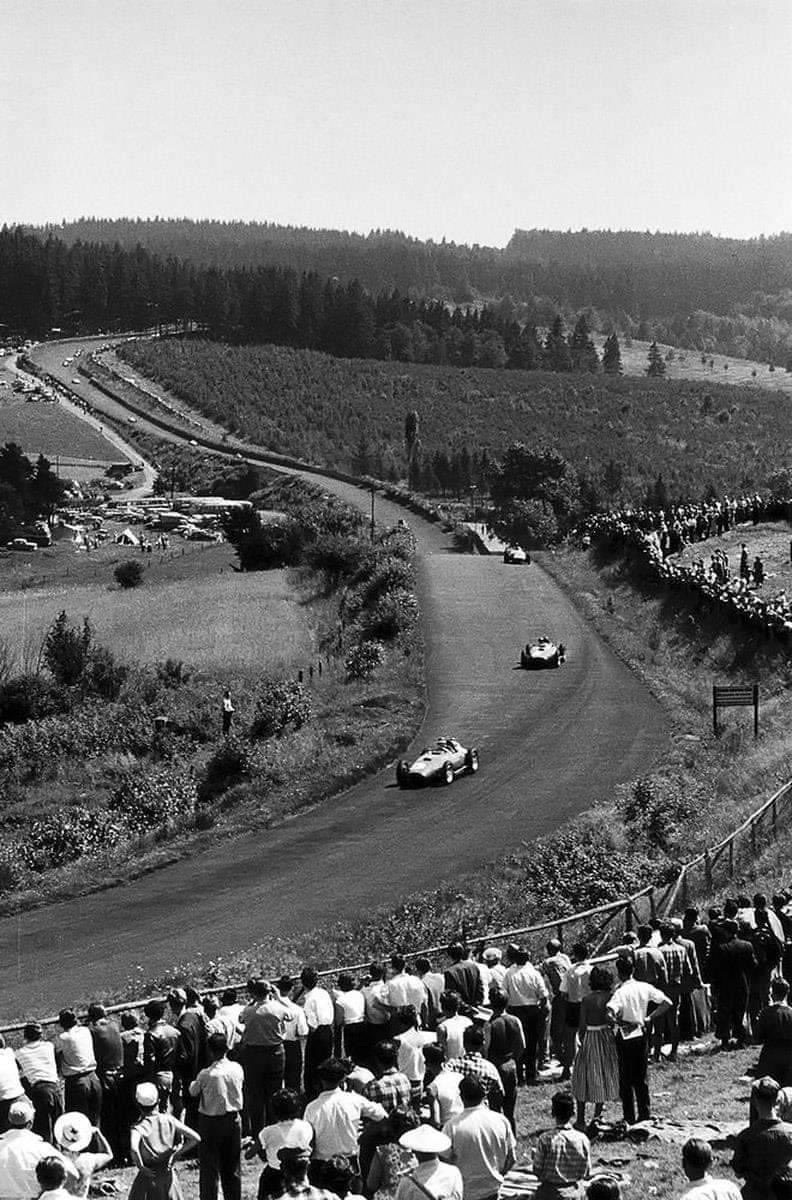 Les fous du volant tweet media