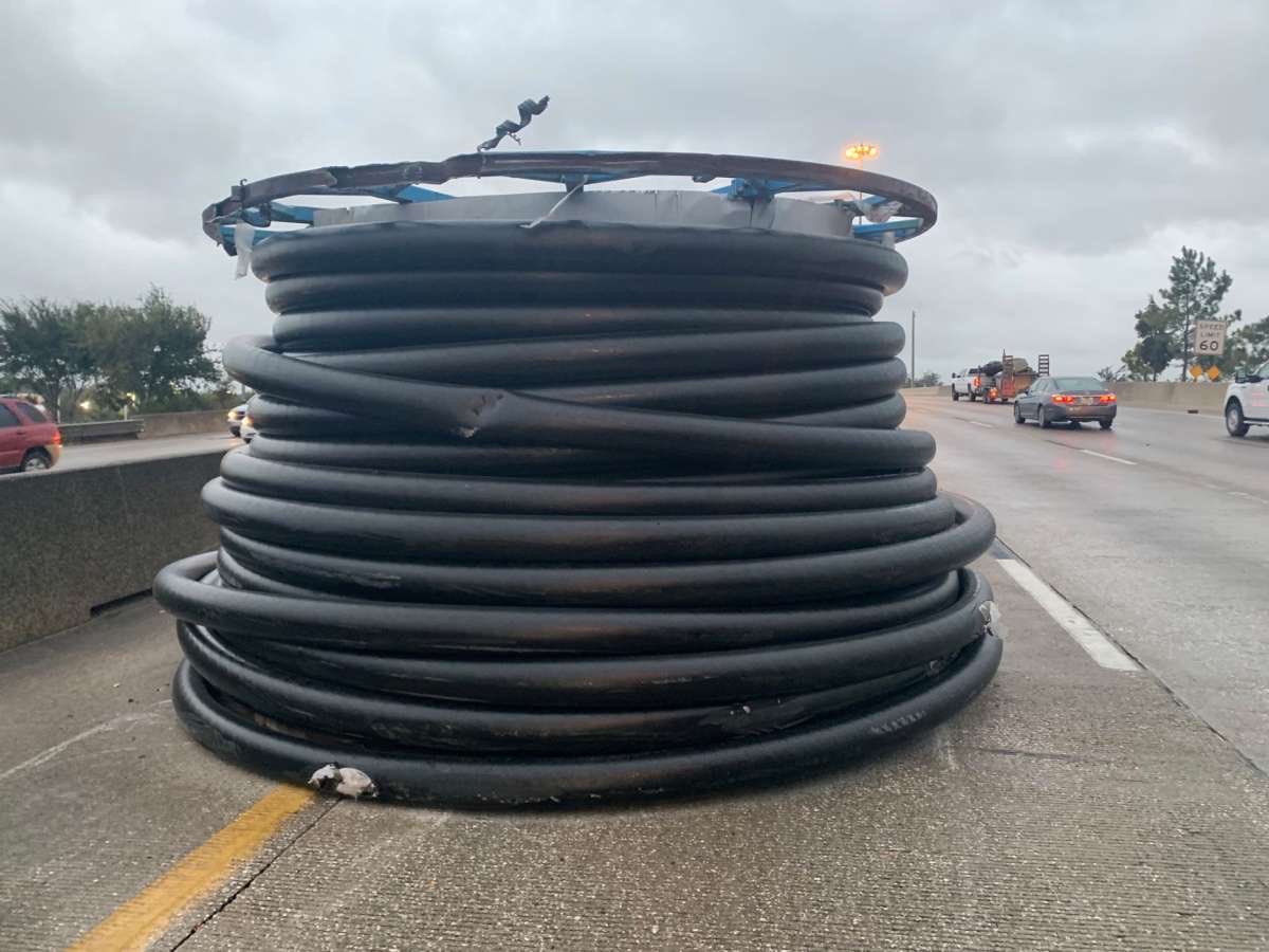 DugBegley's tweet photo. Curious if there is any interest after Cleveland named it’s baseball team the Guardians (after guardians of traffic, along some of the city’s bridges) that the @astros could become the Spools. #unfurlthespool #GroundRound https://t.co/oCOpUNolIk
