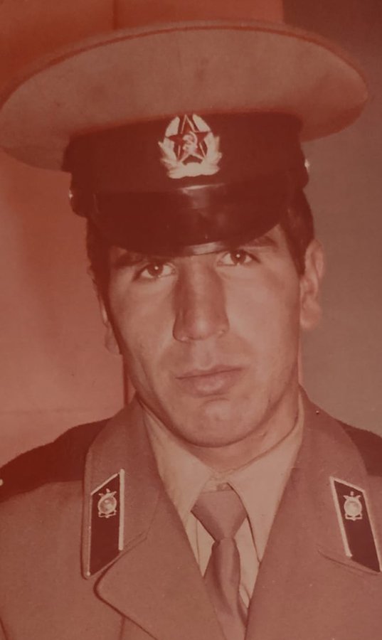 🇦🇿Bu Gün Şəhid Olan Fərmanın atası Yaqubov Telman Fərman oğlu da şəhiddir. O, 1994-cü ildə Füzuli istiqamətində gedən döyüşlərdə şəhidlik zirvəsinə ucalıb. Şəhidimizin atası Beyləqanın Birinci Şahsevən kəndində dəfn olunub.