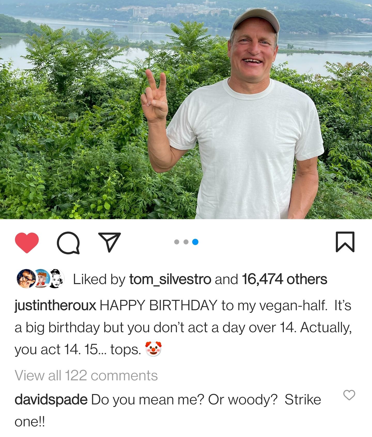 Yes.
Give me a petty David Spade upset that Justin Theroux wished Woody Harrelson a happy birthday and not him! 