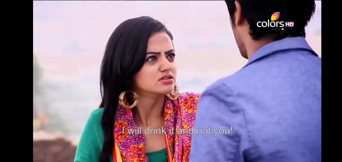 Anne_OT7Stan's tweet photo. Such a serious scene it was but see the BTS, full on masti😂, such awwdorable kids they are😚❤😚
Cutiesss😘😘😘
I really miss those days😔❤
#Swaragini
#SwaLak
#HeMish
#HellyShah
#HellyHolics
#NamishTaneja https://t.co/AbsyLFXVWy