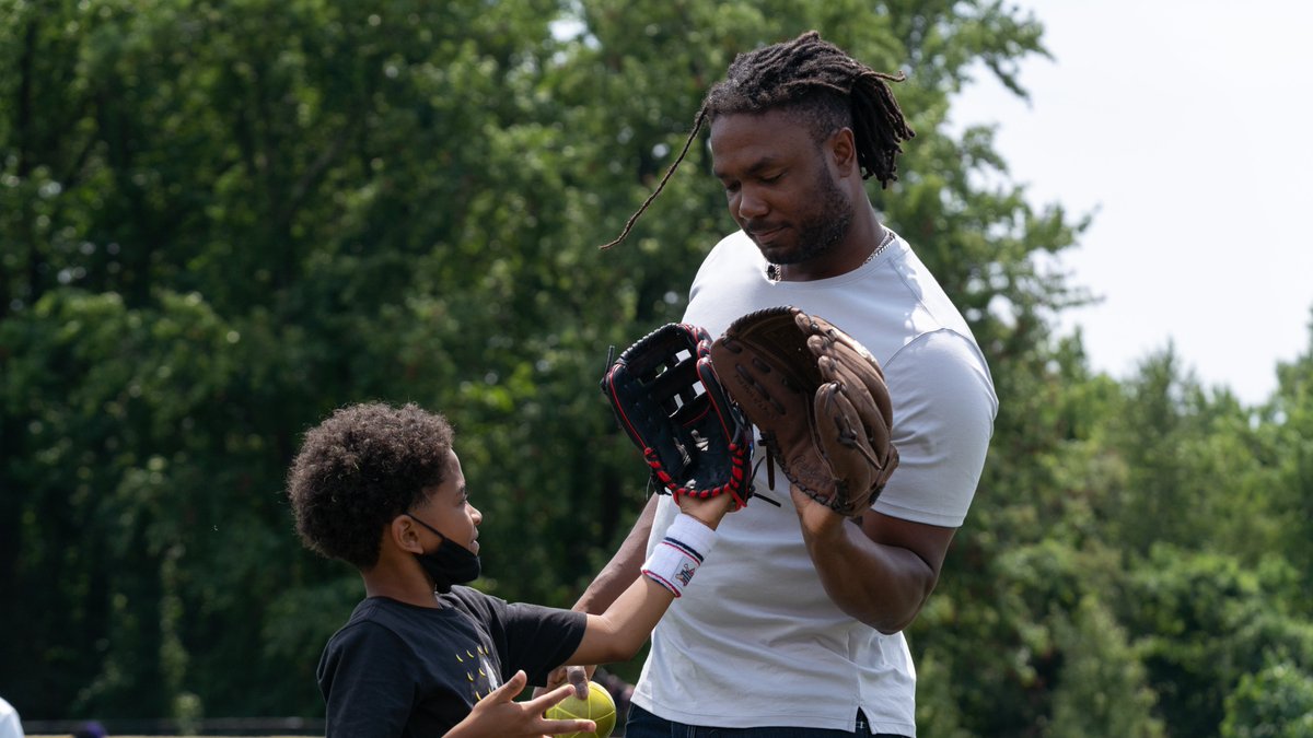 Nats4Good's tweet photo. Thank you, @JBell_19, for spending your off day yesterday with our #NatsAcademy Scholar Athletes!

🔗https://t.co/pYjnaPhynd | #Nats4Good https://t.co/YW2a2M2F3A