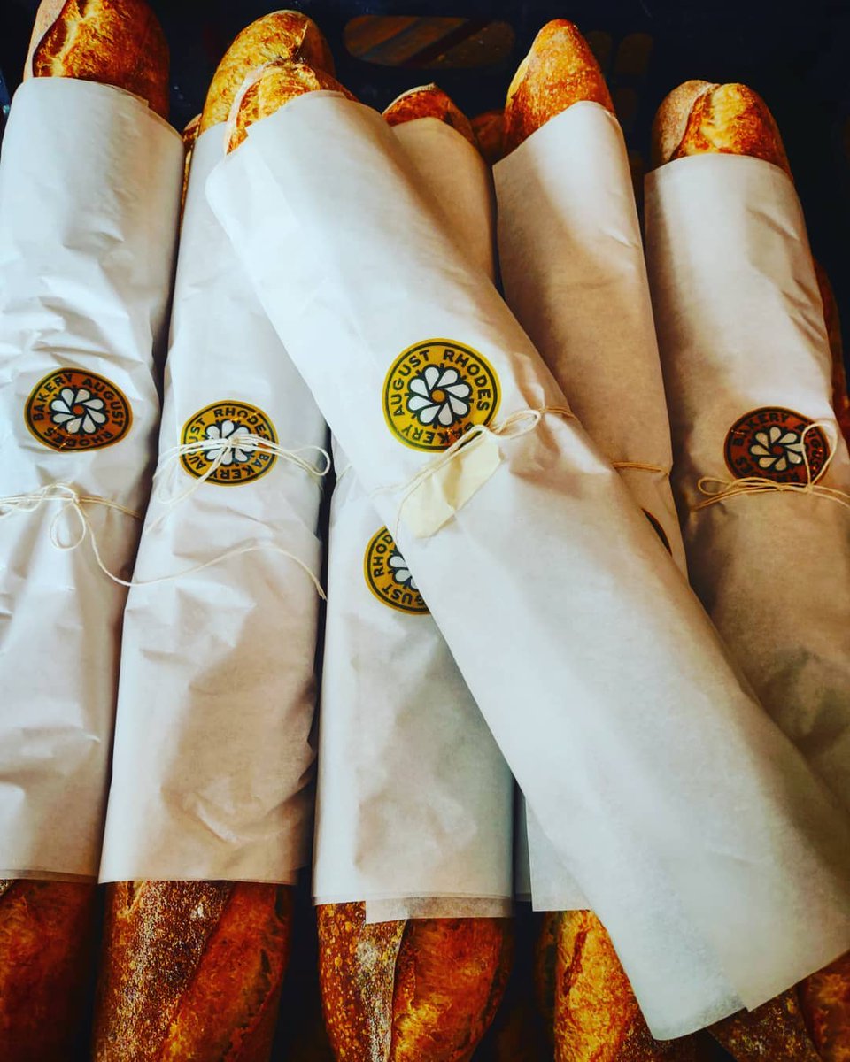 CircoVino's tweet image. Reposted from REVEL- Wine Bar in Tucson:
Proudly serving @augustrhodesbakery Baguettes with our cheese and charcuterie boards. Look for our new Tartines coming soon!

#localbread #keepitlocal #reveltucson #revelwine #revelornowhere #revelution #withthewinecircus