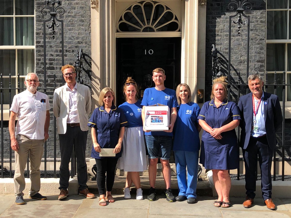 ManchesterLabo2's tweet photo. On Thursday the tory government offered a dismal 3% pay rise for NHS workers. Make it clear to the government that this isn't good enough by adding your signature to the petition: https://t.co/rUyQv40q8F
#NHSPay15 #clapsdontpaybills https://t.co/EjcmlaV83m
