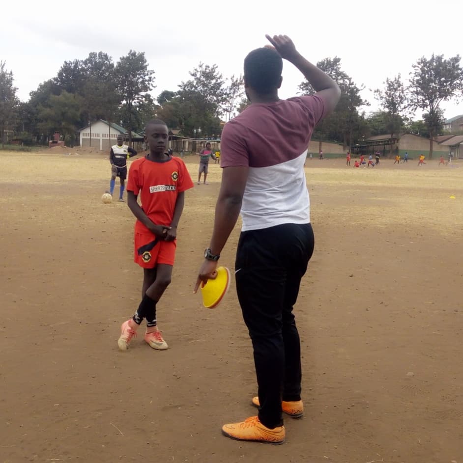 YoungUnitedFc1's tweet image. Final day of the week long holiday training program with coach @nyakundijt and coach @dexter_otieno 

The Juniors will play an #inter-titanstournament tomorrow from 11:00am.

#wearedevelopment
