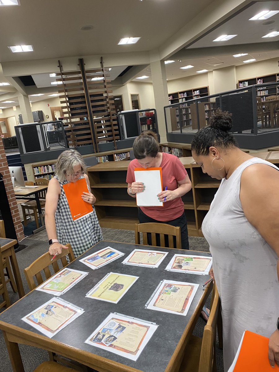 JKirchner10's tweet photo. Warren County MS SS teachers examining crime scenes and completing forensic reports using Active Classroom resources. #ssinquiry @wcpsinstruction @hudsoninBG @SocialStudiesSS https://t.co/D5rSLmSIfQ