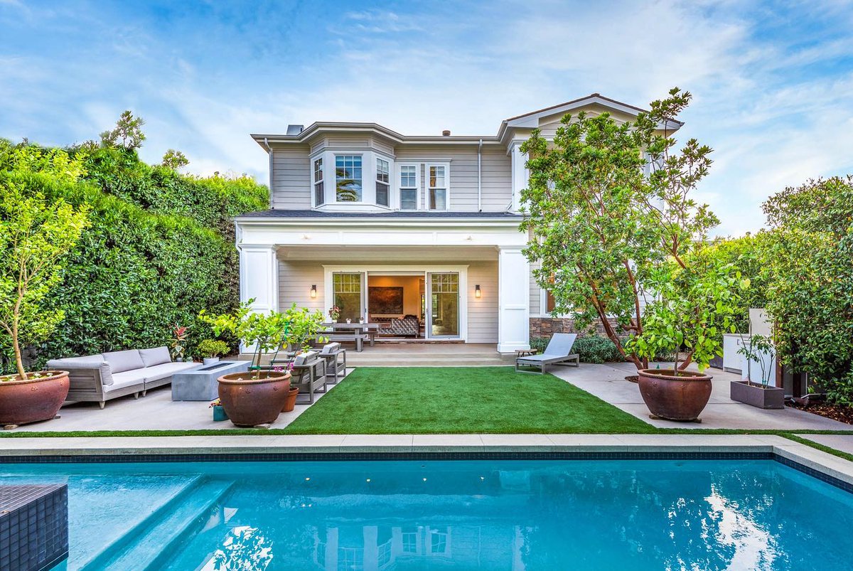 SM Sold Real Estate Marketing Agent  Design Marketing