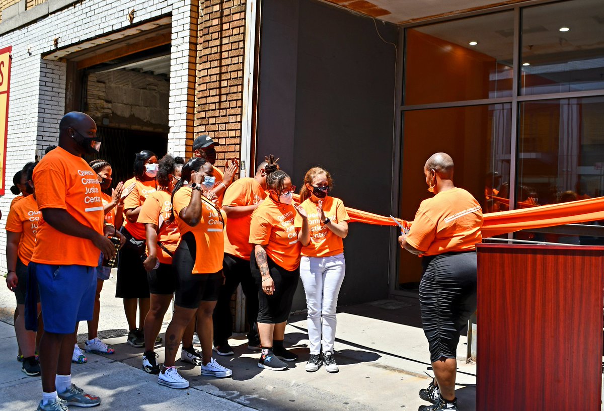 QueensDAKatz's tweet photo. Today's ribbon cutting ceremony for the expansion of @queenscjc is a milestone victory for our borough and represents key investment in a fairer justice system.

We applaud the Center’s work to break the cycle of despair, offer hope, and help build thriving communities. https://t.co/i8oiPtq9pr