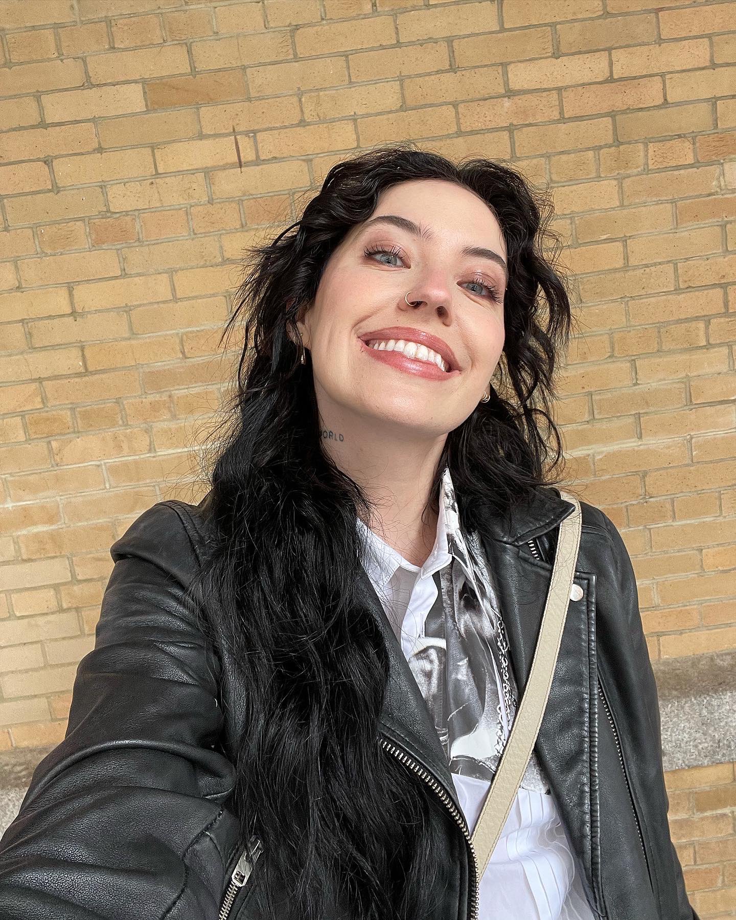 Bishop Briggs on Twitter: "hello internet how are you today https://t.co/2CVblGu3Zz" / Twitter
