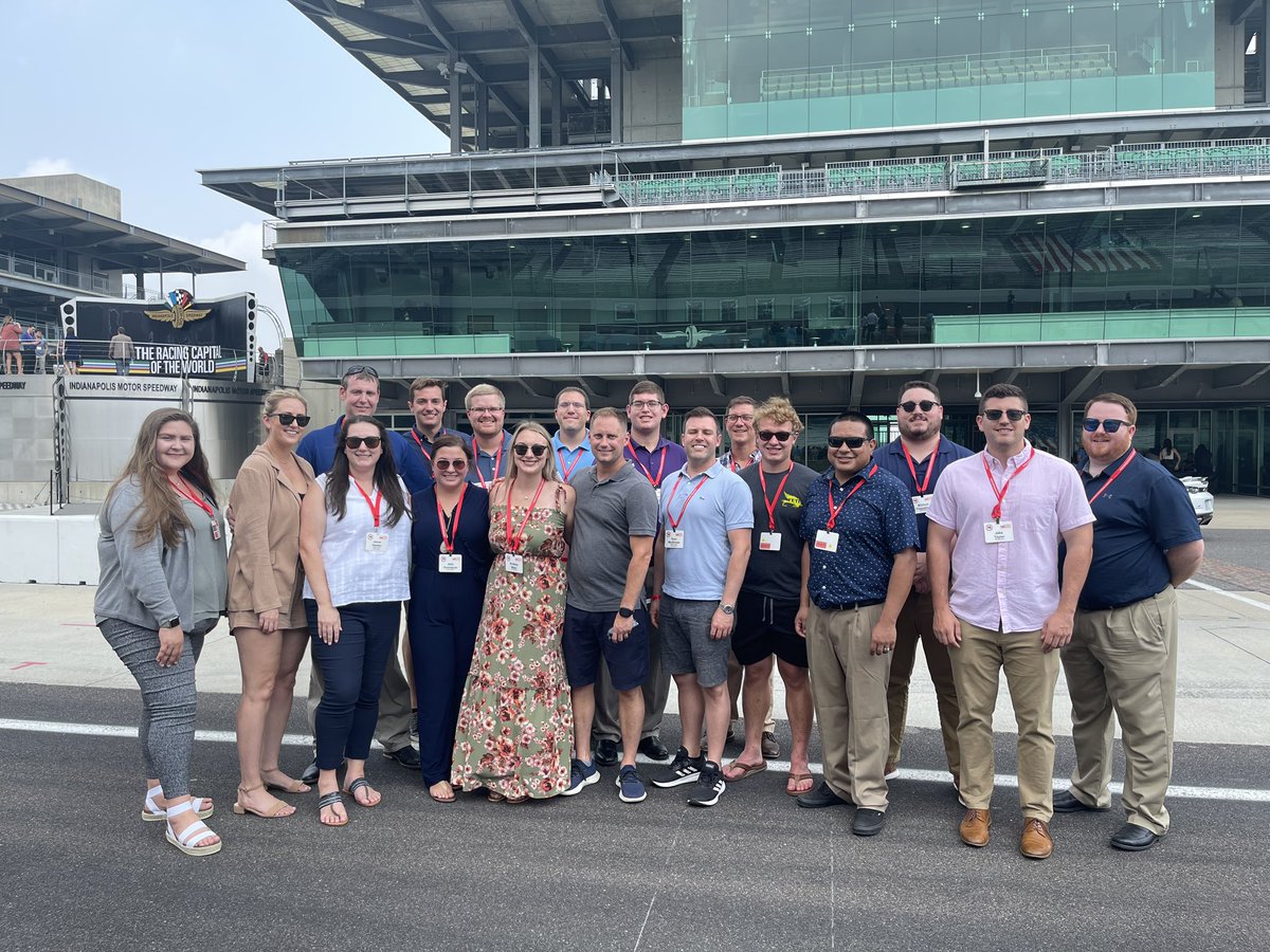 payrs's tweet photo. Our PAYR Delegation to the Young Republican National Convention spent the day at Indianapolis Motor Speedway for a day of policy panels and a  tour. Some of our YRs even took a lap around the track! #PAYR #yrncindy https://t.co/uTgMzsUpwl