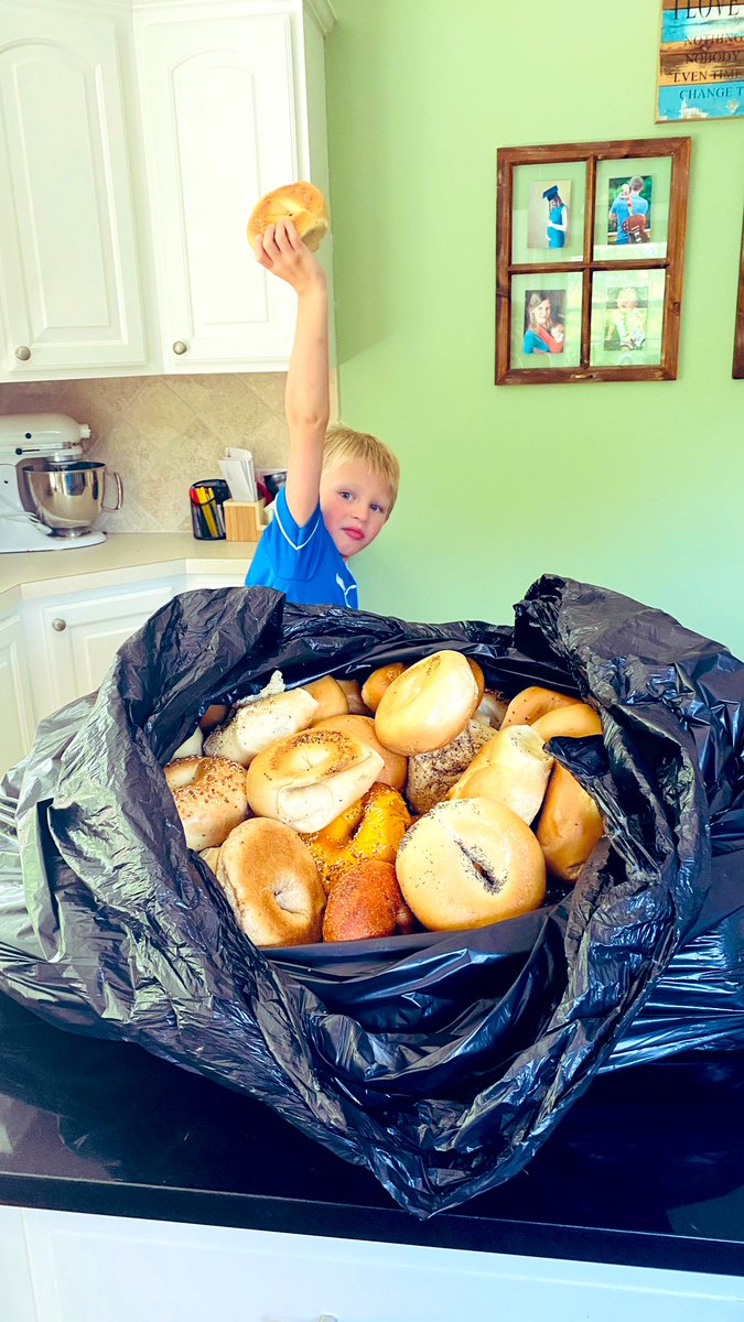 SneakyBeags's tweet photo. Why do my wife and kids insist on trolling me also? Got these photos while at work along with a message that said #TheSneakyBagel
#ThanksChat
@highscore_tees I blame you too!
Look what you people have done: https://t.co/Hg7nuX8yDL