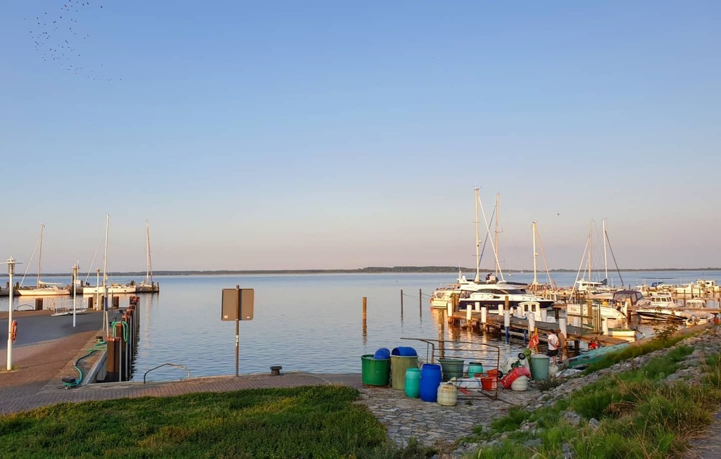 hiddenseeforum's tweet photo. Abends am Hafen in Vitte.
#hiddensee #inselliebe #abendstimmung #abendlicht #hiddenseeforum #wirsindinsel #mvtutgut #vorpommerscheboddenlandschaft #bodden #segelboote #yacht https://t.co/dcX4NWJ4qQ https://t.co/rShDQiI6om