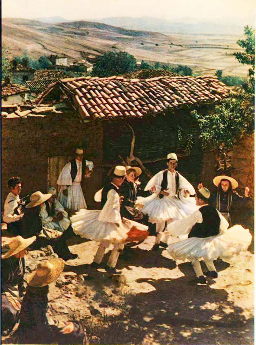 PbM67693226's tweet photo. Traditional dresses in #Devoll
Year: 1950
#SouthAlbania #Chameria https://t.co/pNZVWEL4mK