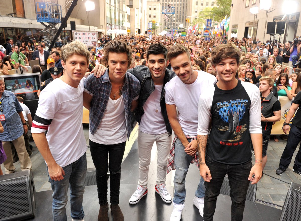 enews's tweet photo. They still light up our world like nobody else. ❤️ 11 years ago, #OneDirection was born and the rest is a whole lot of history. (📷: Getty/Instagram) https://t.co/Kum0WITGsM
