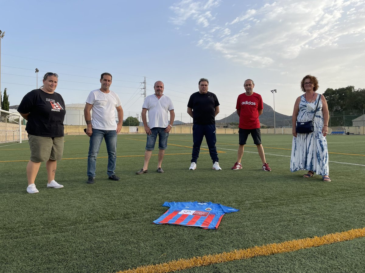 SFCMinerva2's tweet photo. COMUNICADO OFICIAL| El proyecto 2021-2022 seguirá encabezado, una temporada más, por Manuel Tortosa con el fin de competir en Preferente acompañado de su anterior directiva: https://t.co/7qPYKVtMWB