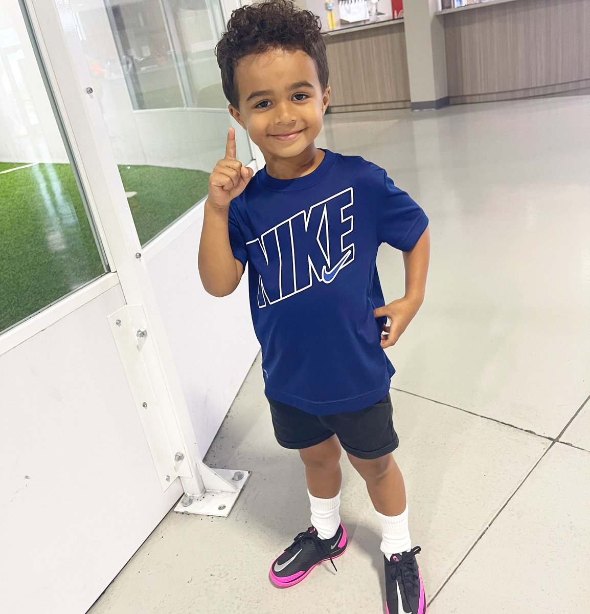 sydneyleroux's tweet photo. My little soccer star 🤣😍 https://t.co/AbpDf9j0dv