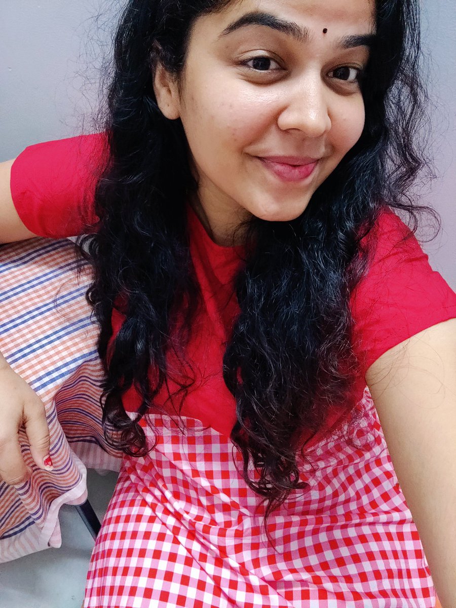 Vibing in red ❤️🍒✨