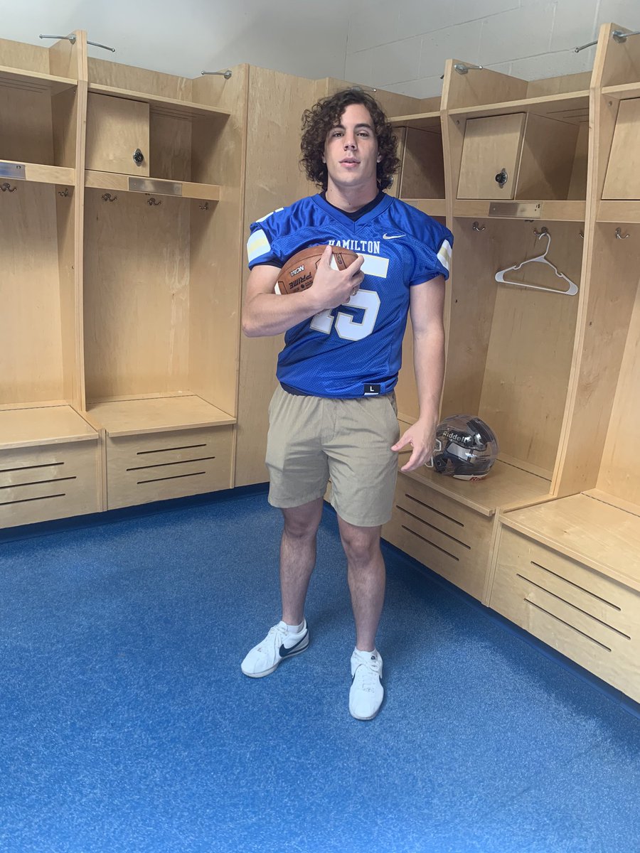 Had a great visiting Hamilton college yesterday! Thank you @CoachJFriedman for showing me around your amazing campus. @gbowman26 @CoachMillerHam @HamCollFootball