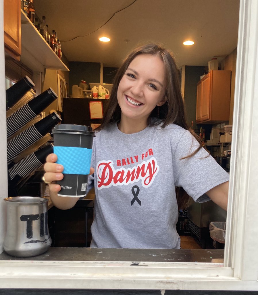 VoiceofGonzaga's tweet photo. Incredible to see the support from Gonzaga admins, coaches, students & customers at Legal Addiction for GU baseball coach Danny Evans on Tuesday. With sales and donations we raised $1,500 to help in his cancer fight. Thank you for your generosity! #rallyfordanny #teamevans https://t.co/H4i3BabLLW