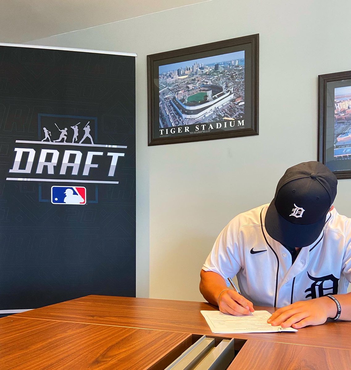 Austin Schultz tweet media