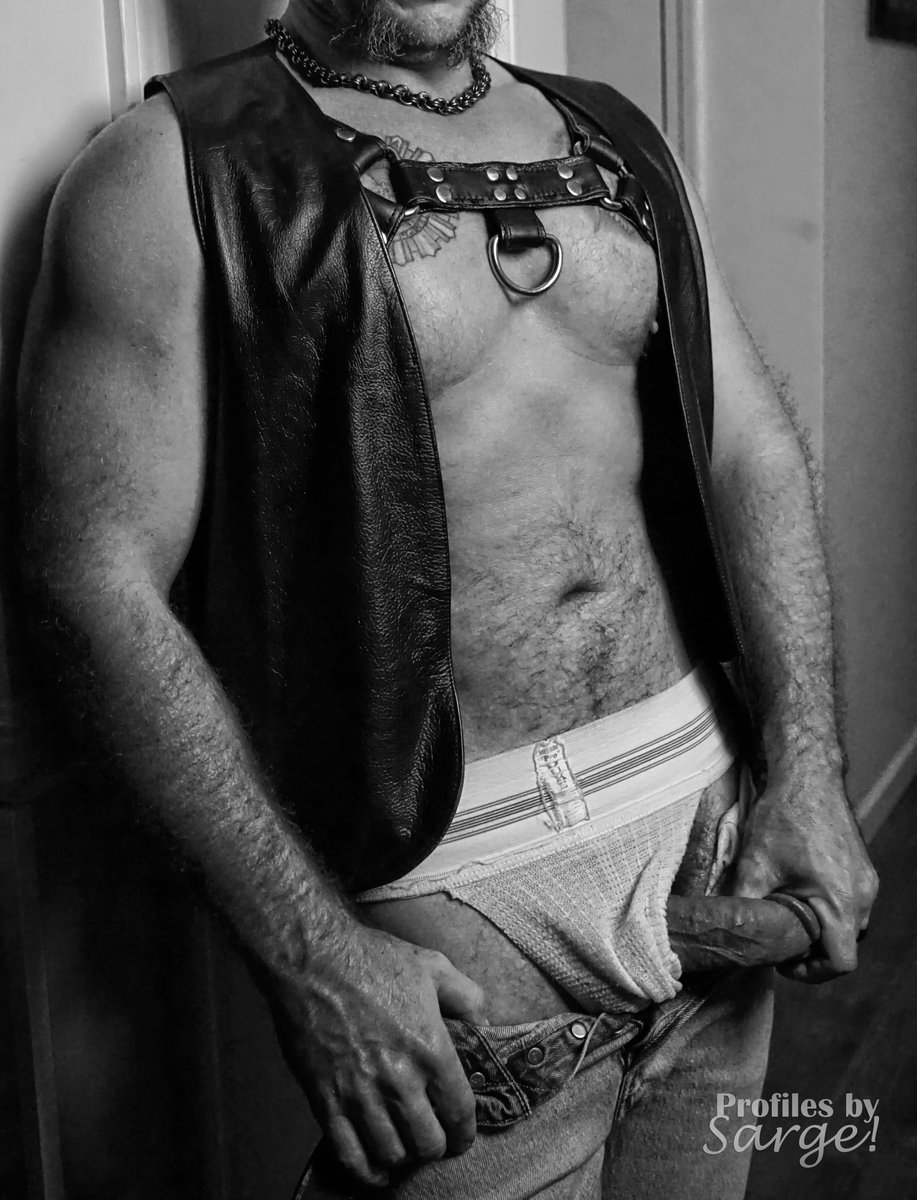 by_sarge's tweet photo. In case anyone was wondering if @joshP1978 was having a good time during his #IML2022 poster shoot.... the bulge was real folks. Very very real :) #Kentuckyphotographer #Arkansasmodel #bySarge #leather #fetish #IMLposter #jockstrap #hotmenoftwitter https://t.co/EPuK7TWxkn