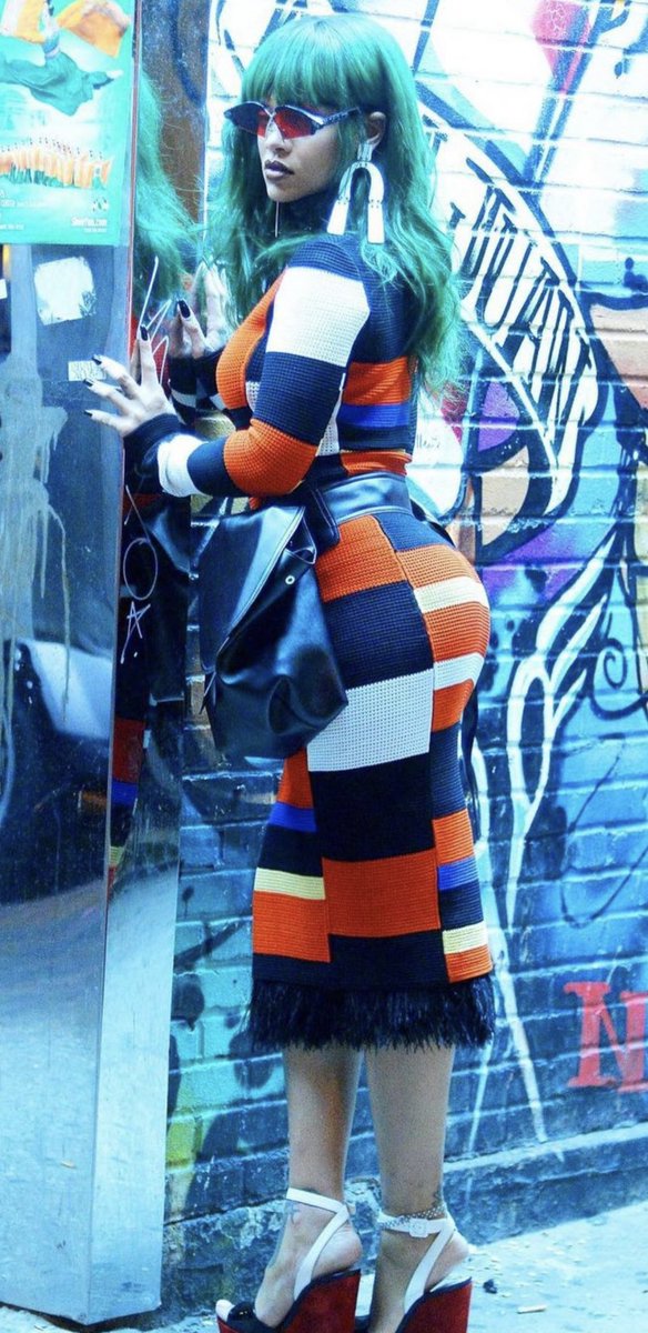 MsBimRock's tweet image. #Rihanna #Photoshoot #MagazineSpread #Model #Muse @rihanna ⚓️🔥⚓️🔥