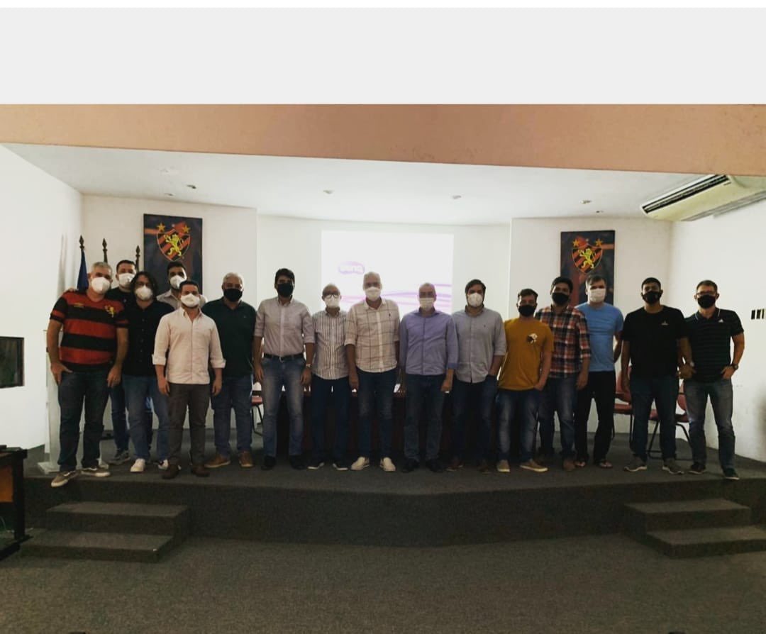 📋 Em reunião de transição, a antiga e a nova diretoria de base debateram assuntos e projetos relacionados às categorias de base do Leão. Leia mais: bit.ly/3BDIoBg