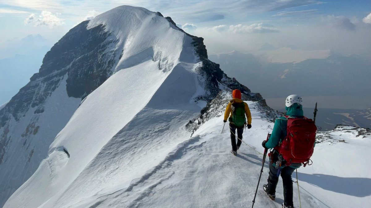 ican4kids's tweet photo. She did it!! We are so proud of Karen Knowlton for crushing all of her goals and summiting Mount Athabasca today! Her courage, determination and strength leaves us speechless.
Congratulations Karen 👏🏻 

@stawowskimcgill https://t.co/AM8HJvuFUN
