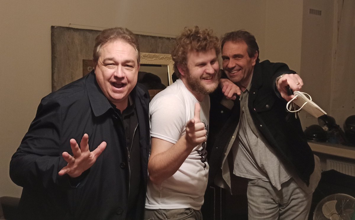 derdave89's tweet image. Zwei echt lustige, attraktive, athletische, sympathische Menschen....
und Peter Rütten 😍
#SchleFaz #OliverKalkofe #PeterRütten