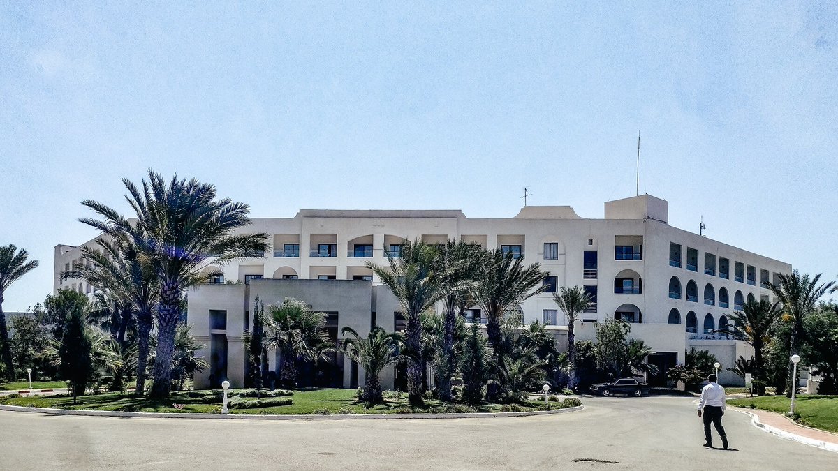 simplyblesssed's tweet photo. Come take a look at the beautiful  4-star Vincci Nozha Beach Hotel in Hammamet, Tunisia. #visittunisia #Tunisie #beautifulhotels #besthotels  https://t.co/AhRFj78GOf https://t.co/Sjy7Yb9ykB
