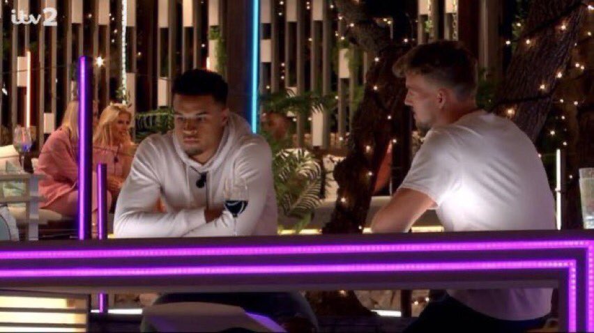 chidimaobii's tweet photo. “So why do you think I asked you to stay behind?” #LoveIsland https://t.co/MVjrCoxQU5