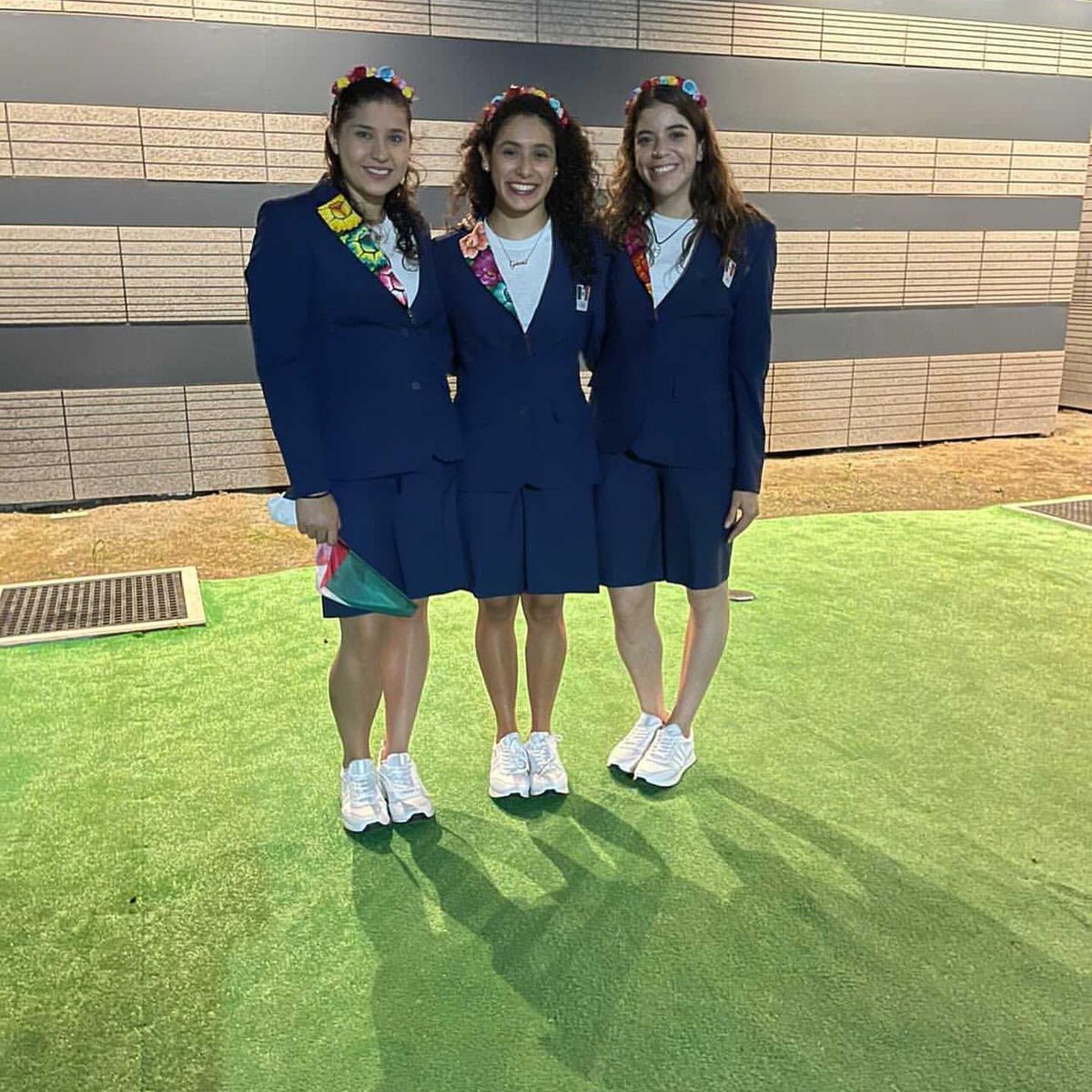 AleOrozcoLoza's tweet photo. #OpeningCeremony #Tokyo2020 #MEX https://t.co/hSG8BP6g7v