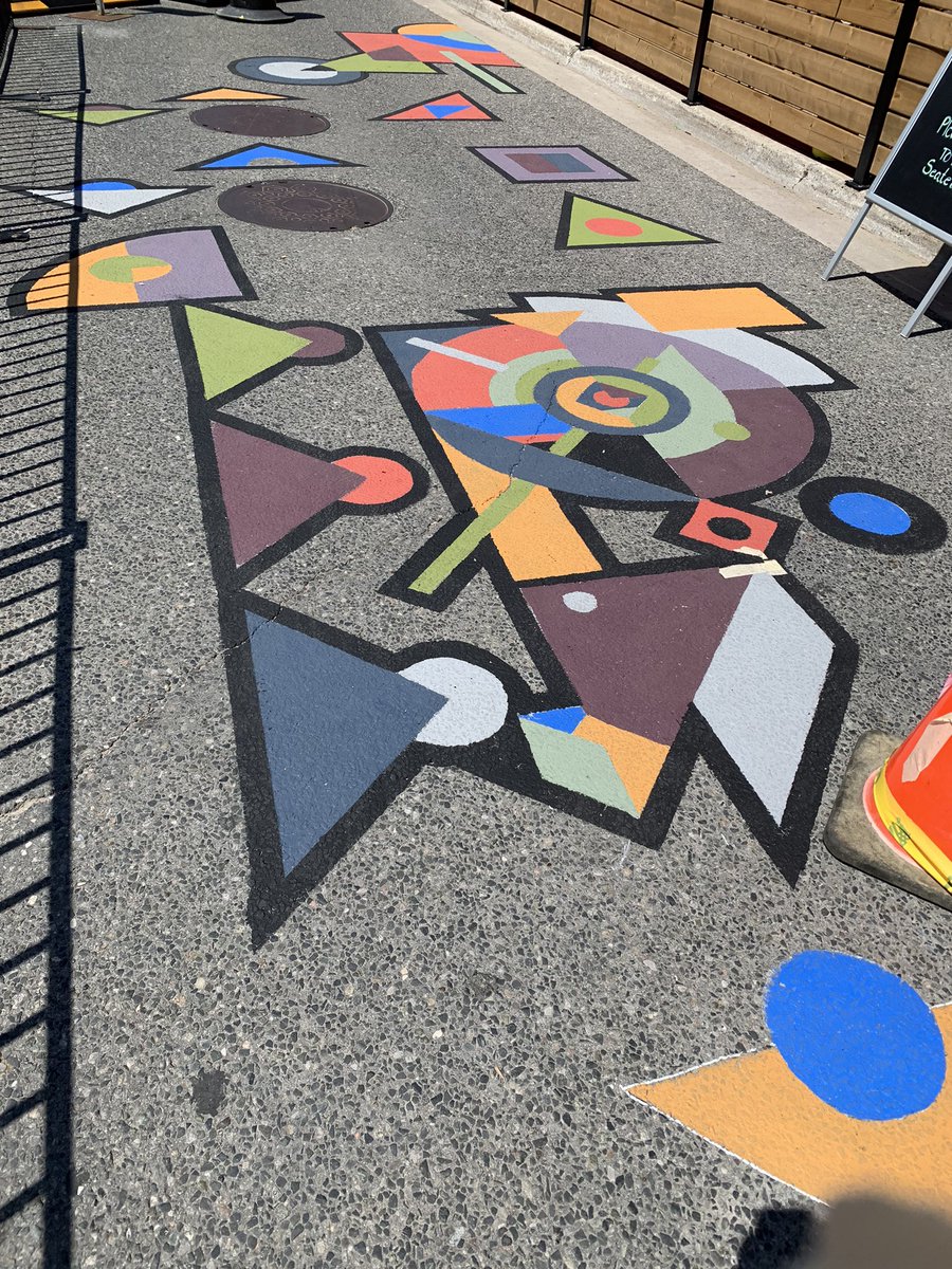 superfluous_box's tweet photo. Wooo boy it has been a long three days, almost done though!! Here’s some more progress shots. 

Thanks everyone for your kind words and stories. It kept me going today 😊
@PtboDBIA @CityPtbo @theBoroPtbo https://t.co/zPGWqrOCYv