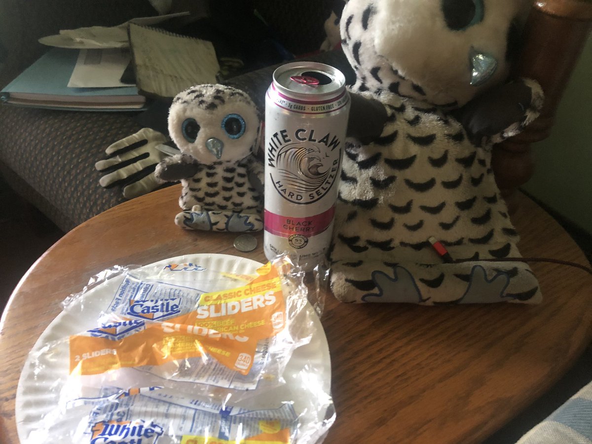 Vinny_TheBull's tweet image. LLLESSSSS GOOOOOO!!!!
It’s Claws n Castles over here tonight!!!
#WeekendTrader