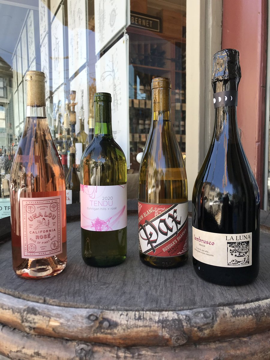 castrowine's tweet photo. Four summer sippers to enjoy - we finally got some warm weather. Una Lou Rosé of Pinot Noir, Tendu Rosé, Pax Chenin Blanc, and La Luna Lambrusco. https://t.co/OS12fcxFcb